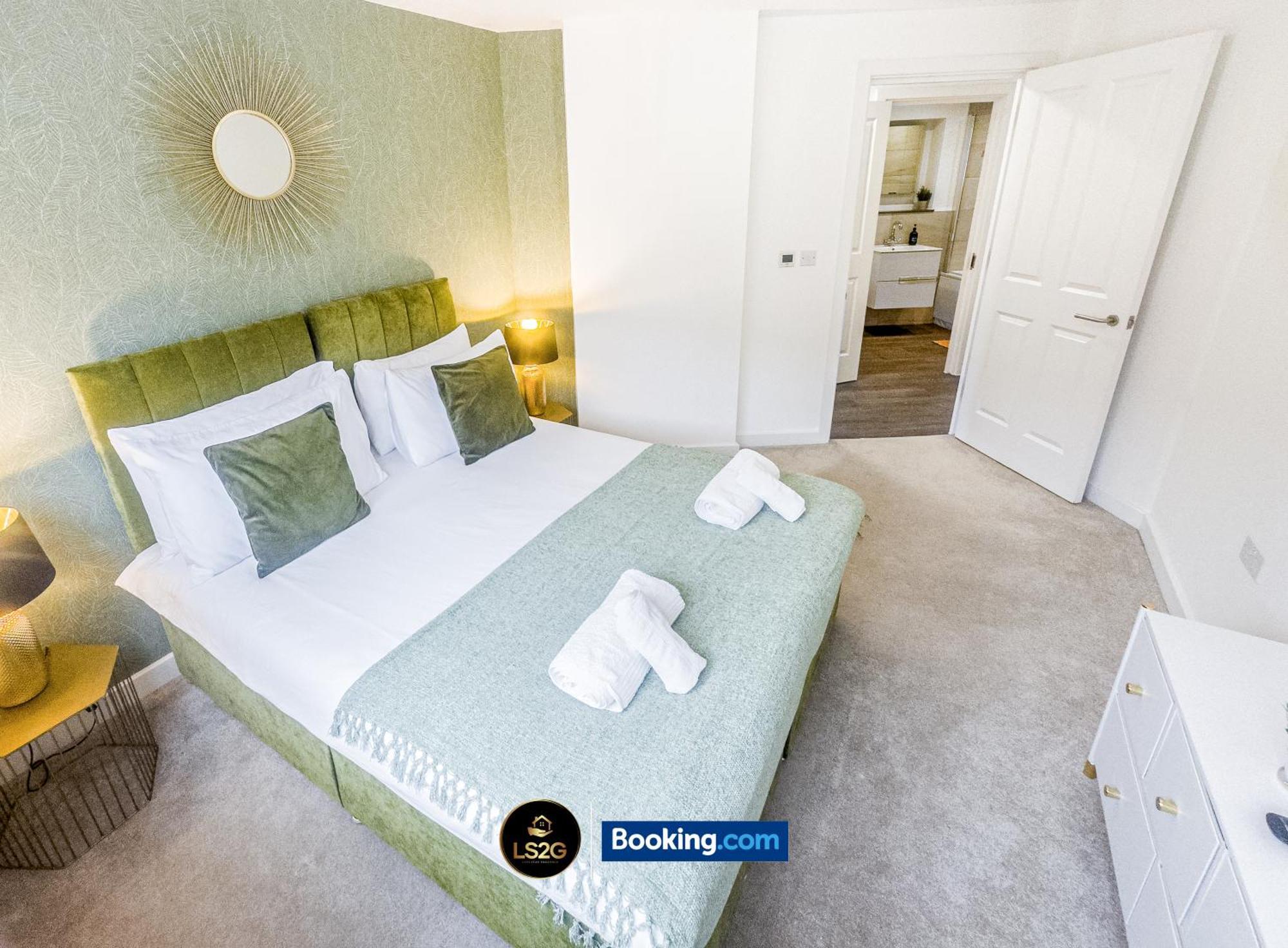 Stylish 2 Bedroom By Ls2g Short Lets & Serviced Greater With Free Parking Appartement