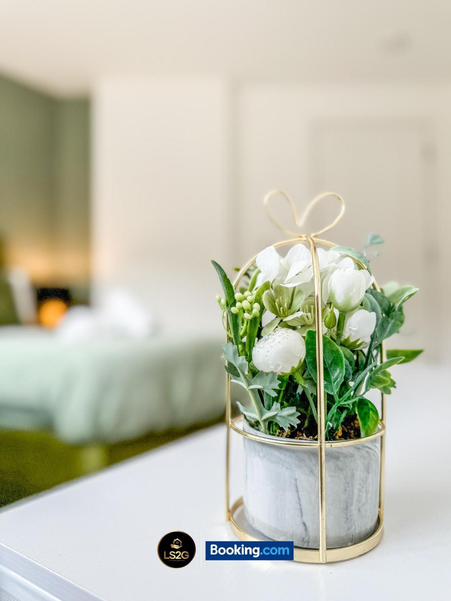 Stylish 2 Bedroom By Ls2g Short Lets & Serviced Greater With Free Parking Appartement
